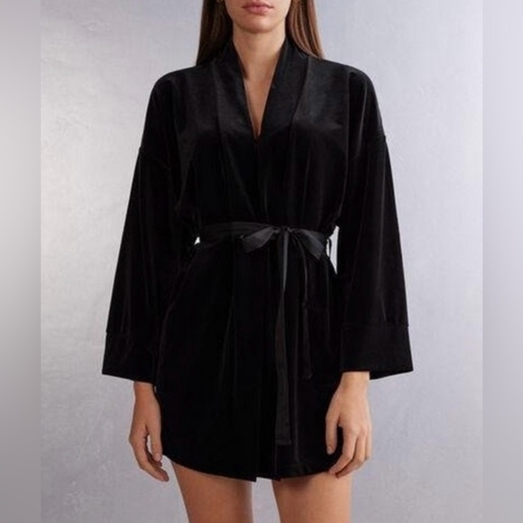 Intimissimi black the game of seduction velvet kimono - Picture 8 of 12